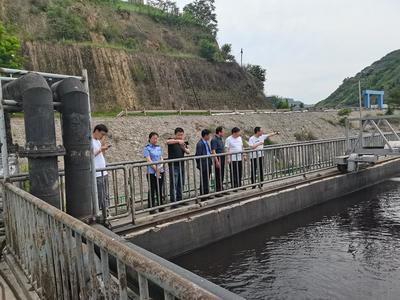 黄河水土保持西峰治理监督局对3个煤矿水资源管理情况进行检查